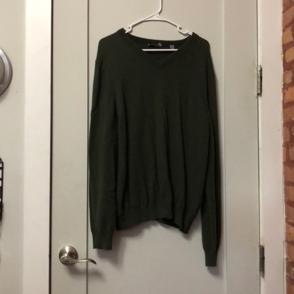 CASHMERE SWEATER